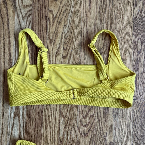 TOBI - Picture 5 of 9